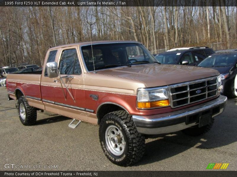 Front 3/4 View of 1995 F250 XLT Extended Cab 4x4