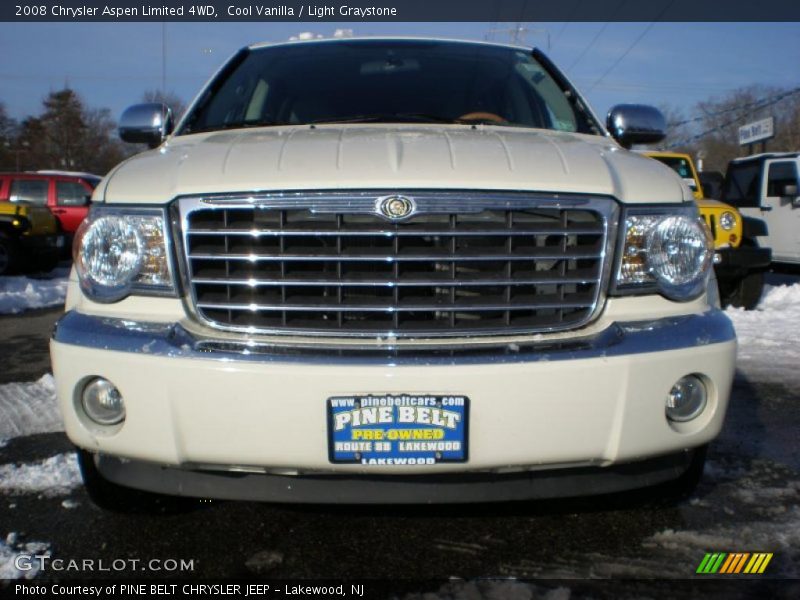 Cool Vanilla / Light Graystone 2008 Chrysler Aspen Limited 4WD
