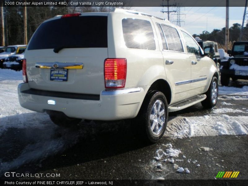 Cool Vanilla / Light Graystone 2008 Chrysler Aspen Limited 4WD