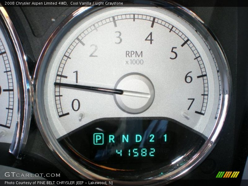Cool Vanilla / Light Graystone 2008 Chrysler Aspen Limited 4WD