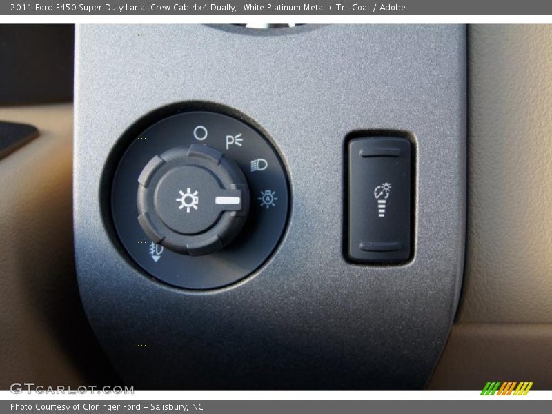 White Platinum Metallic Tri-Coat / Adobe 2011 Ford F450 Super Duty Lariat Crew Cab 4x4 Dually