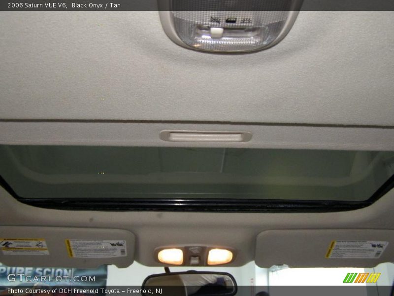 Black Onyx / Tan 2006 Saturn VUE V6