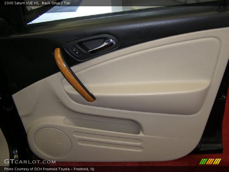 Black Onyx / Tan 2006 Saturn VUE V6