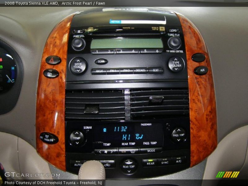 Arctic Frost Pearl / Fawn 2008 Toyota Sienna XLE AWD