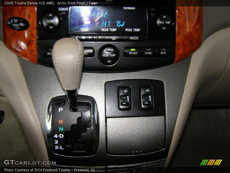 Arctic Frost Pearl / Fawn 2008 Toyota Sienna XLE AWD