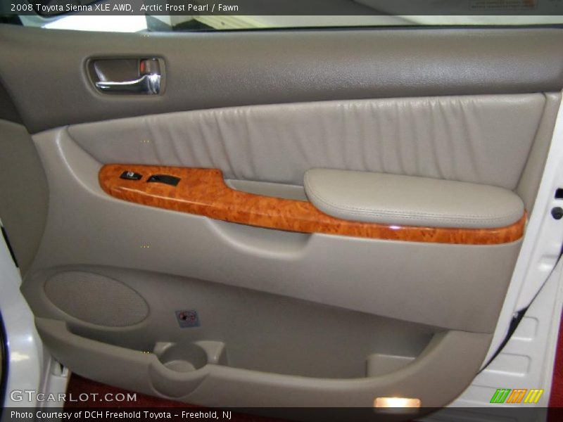 Arctic Frost Pearl / Fawn 2008 Toyota Sienna XLE AWD