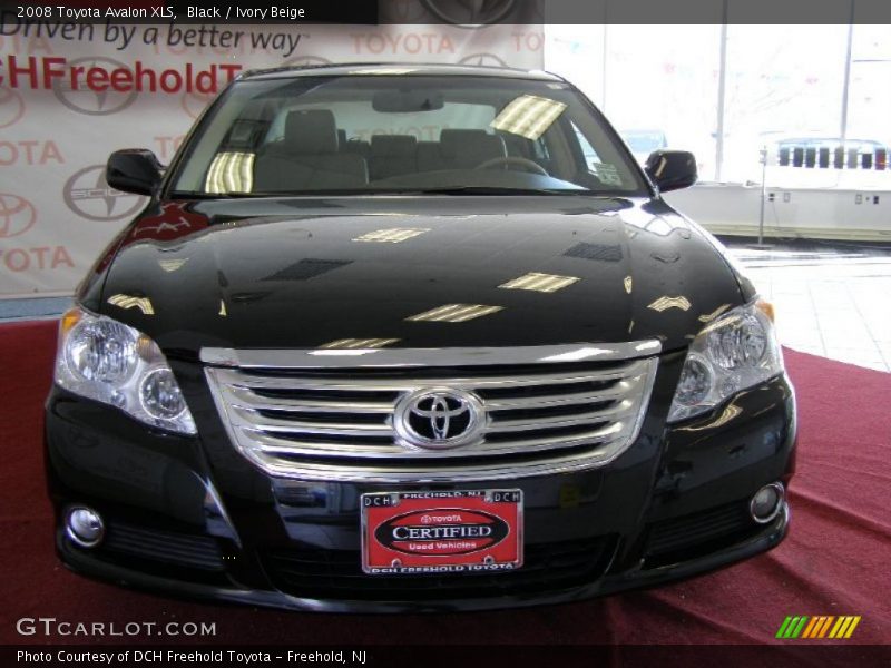 Black / Ivory Beige 2008 Toyota Avalon XLS