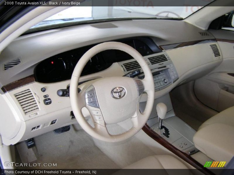 Black / Ivory Beige 2008 Toyota Avalon XLS
