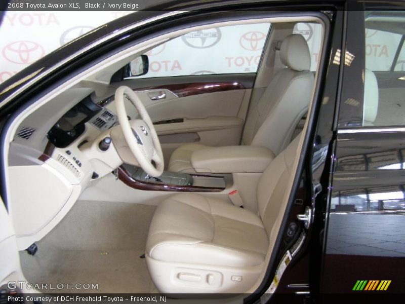 Black / Ivory Beige 2008 Toyota Avalon XLS