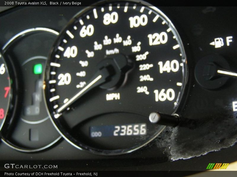 Black / Ivory Beige 2008 Toyota Avalon XLS