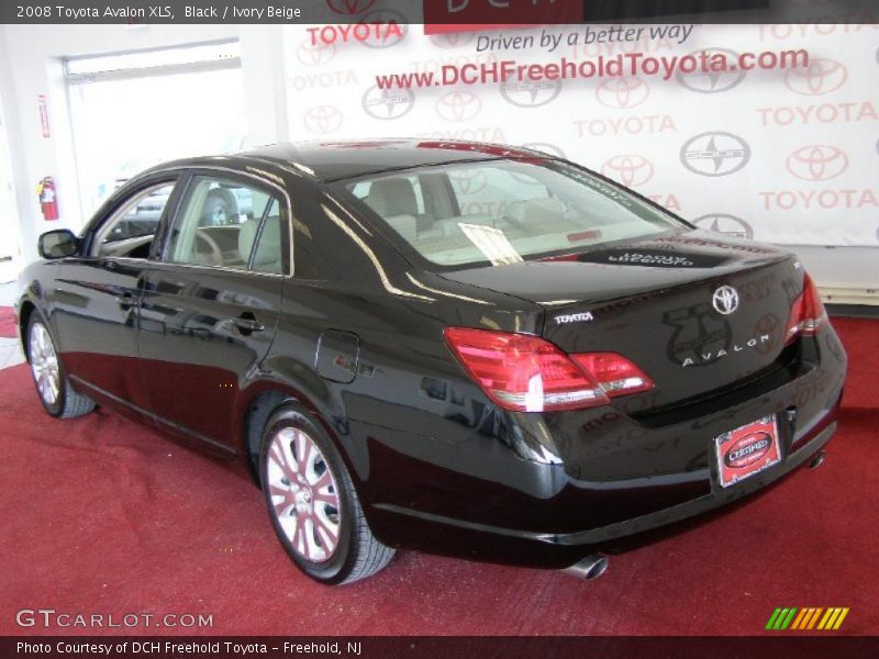 Black / Ivory Beige 2008 Toyota Avalon XLS
