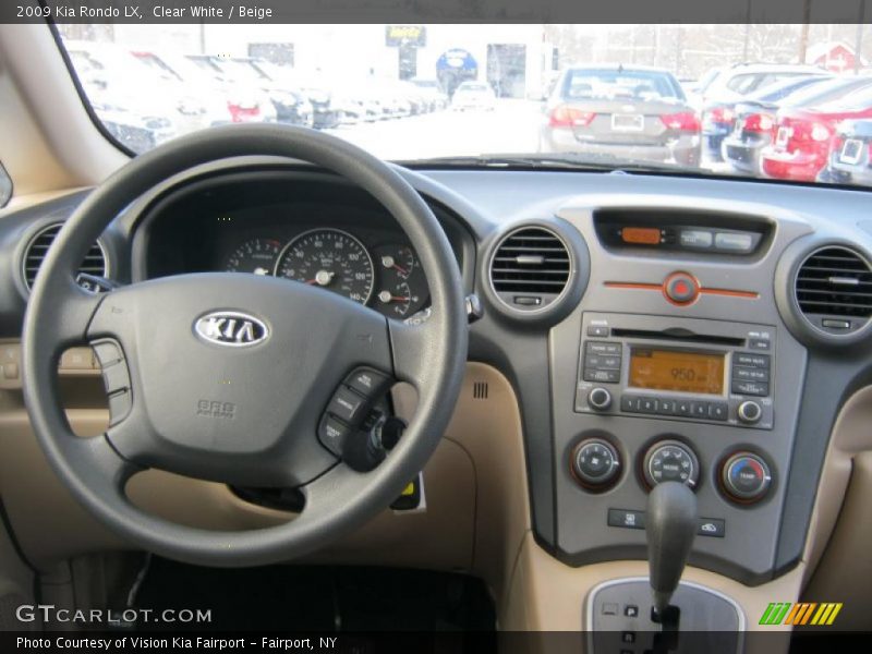 Clear White / Beige 2009 Kia Rondo LX