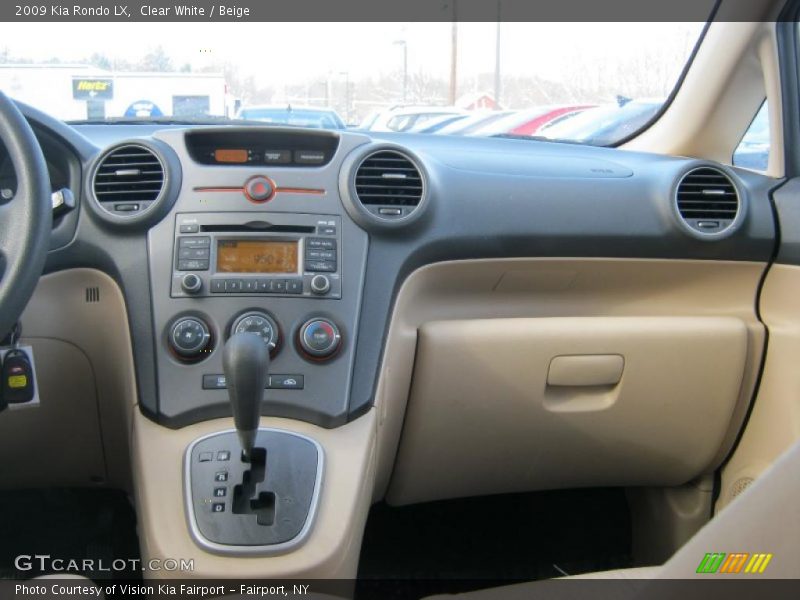 Clear White / Beige 2009 Kia Rondo LX