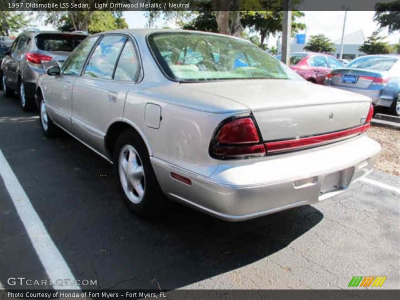Light Driftwood Metallic / Neutral 1997 Oldsmobile LSS Sedan
