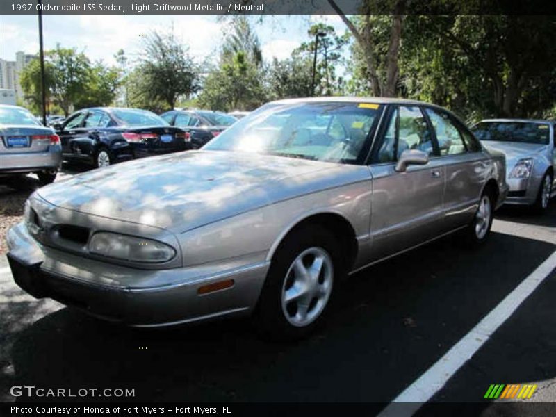 Light Driftwood Metallic / Neutral 1997 Oldsmobile LSS Sedan