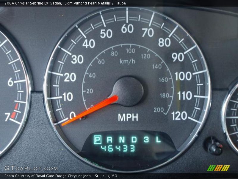 Light Almond Pearl Metallic / Taupe 2004 Chrysler Sebring LXi Sedan