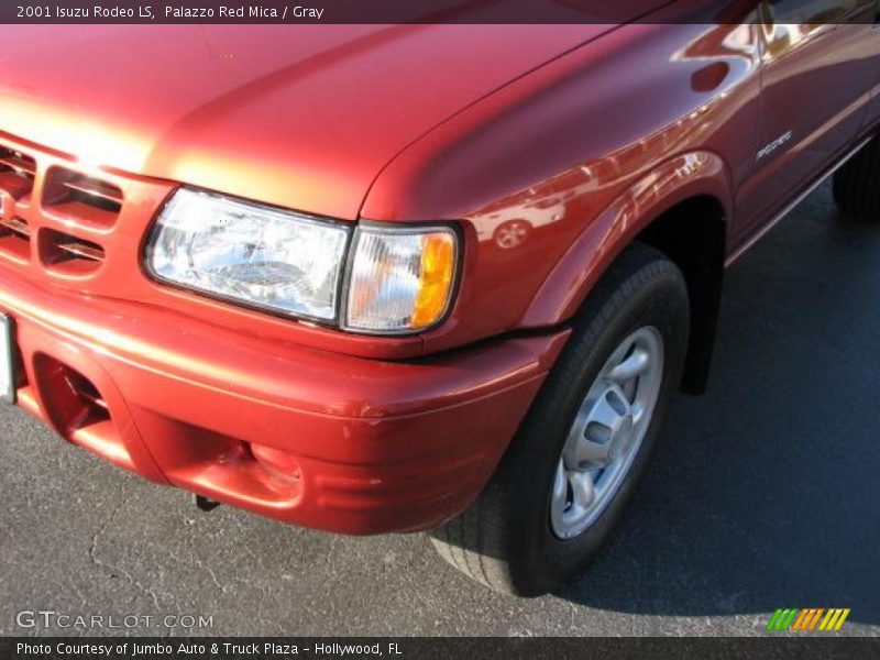 Palazzo Red Mica / Gray 2001 Isuzu Rodeo LS