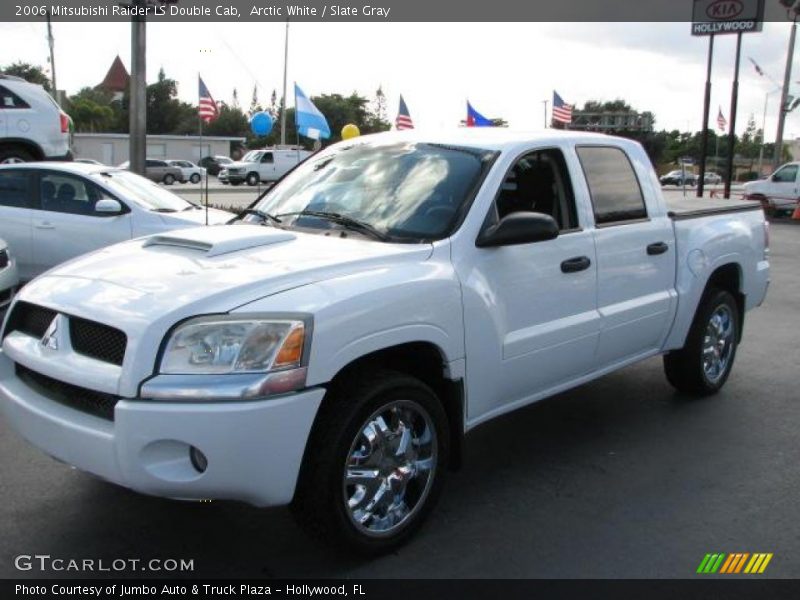 Arctic White / Slate Gray 2006 Mitsubishi Raider LS Double Cab
