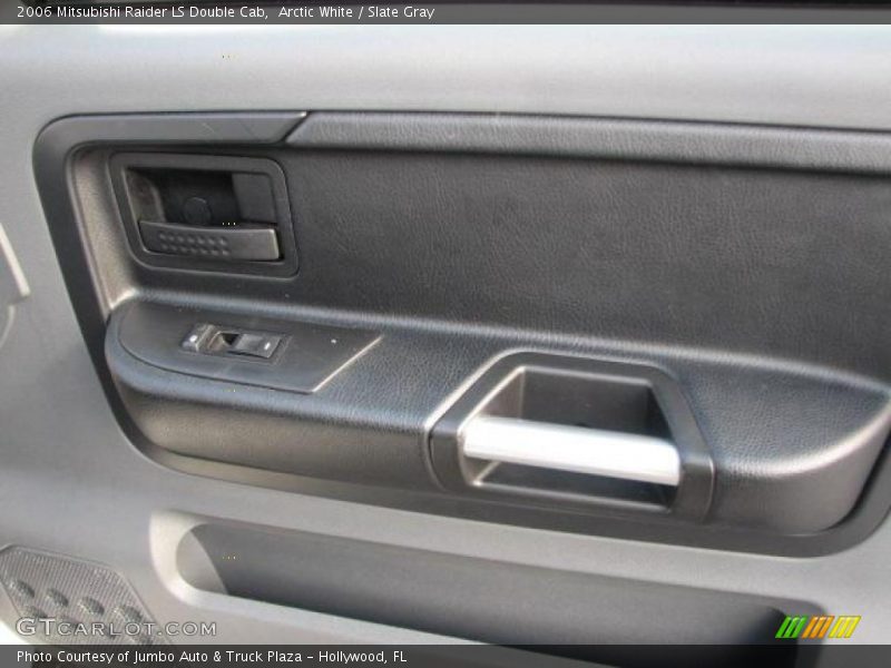Arctic White / Slate Gray 2006 Mitsubishi Raider LS Double Cab