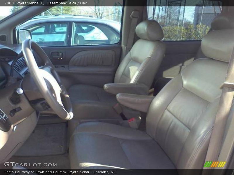 Desert Sand Mica / Oak 2000 Toyota Sienna LE