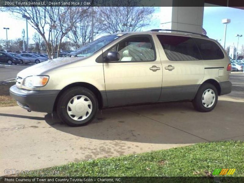 Desert Sand Mica / Oak 2000 Toyota Sienna LE