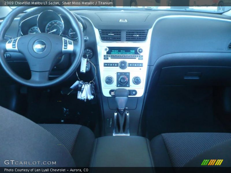 Silver Moss Metallic / Titanium 2009 Chevrolet Malibu LT Sedan