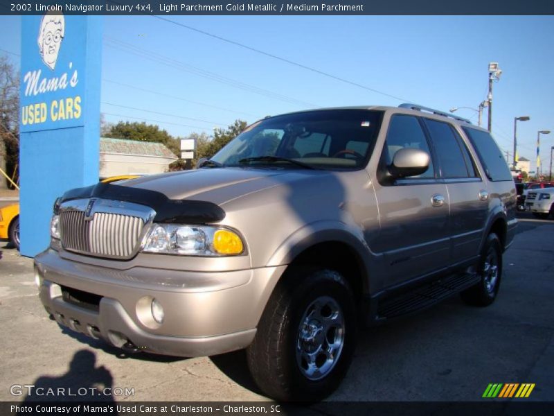 Light Parchment Gold Metallic / Medium Parchment 2002 Lincoln Navigator Luxury 4x4