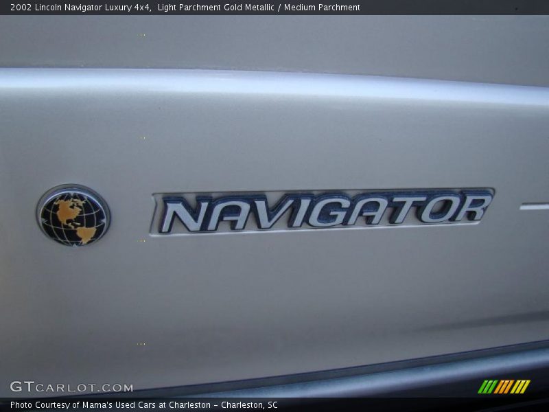 Light Parchment Gold Metallic / Medium Parchment 2002 Lincoln Navigator Luxury 4x4