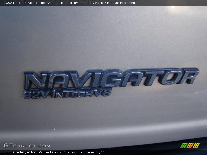 Light Parchment Gold Metallic / Medium Parchment 2002 Lincoln Navigator Luxury 4x4