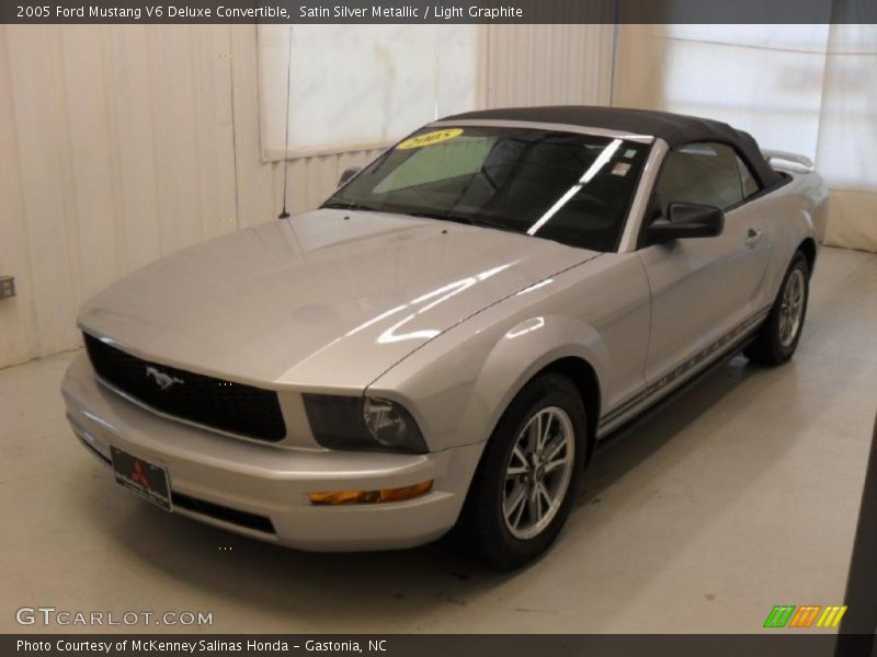 Satin Silver Metallic / Light Graphite 2005 Ford Mustang V6 Deluxe Convertible
