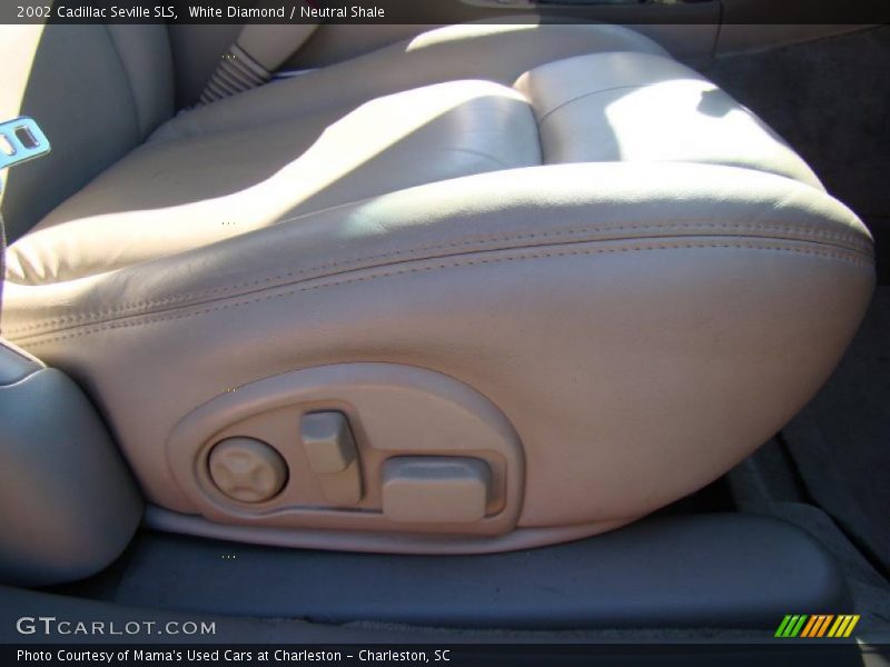 White Diamond / Neutral Shale 2002 Cadillac Seville SLS