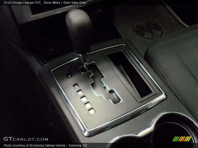 Stone White / Dark Slate Gray 2010 Dodge Charger SXT
