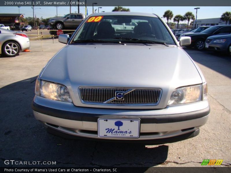 Silver Metallic / Off Black 2000 Volvo S40 1.9T