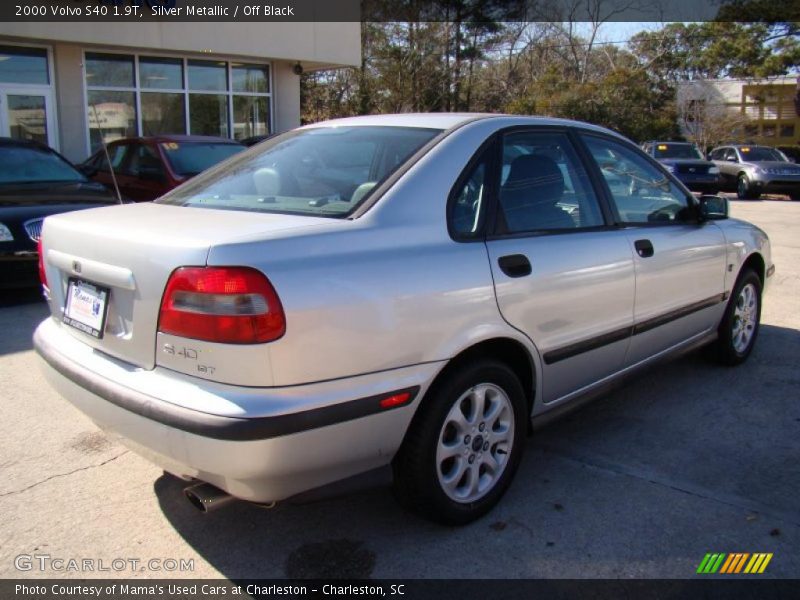 Silver Metallic / Off Black 2000 Volvo S40 1.9T