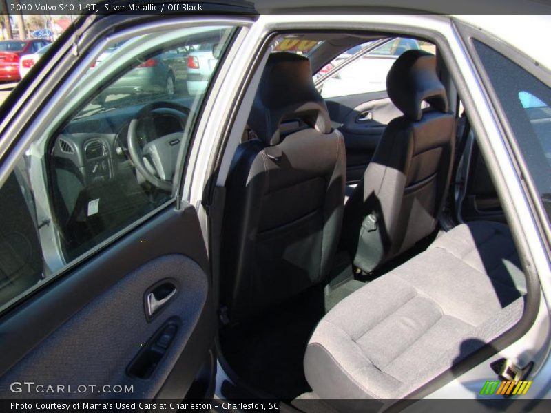 Silver Metallic / Off Black 2000 Volvo S40 1.9T