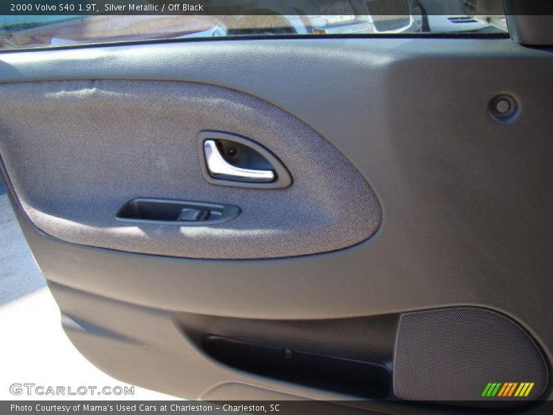 Silver Metallic / Off Black 2000 Volvo S40 1.9T