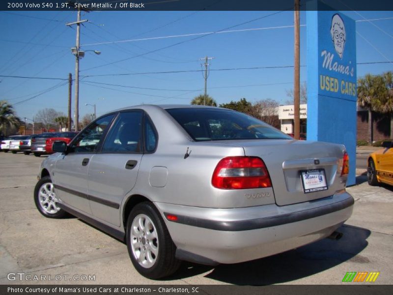 Silver Metallic / Off Black 2000 Volvo S40 1.9T