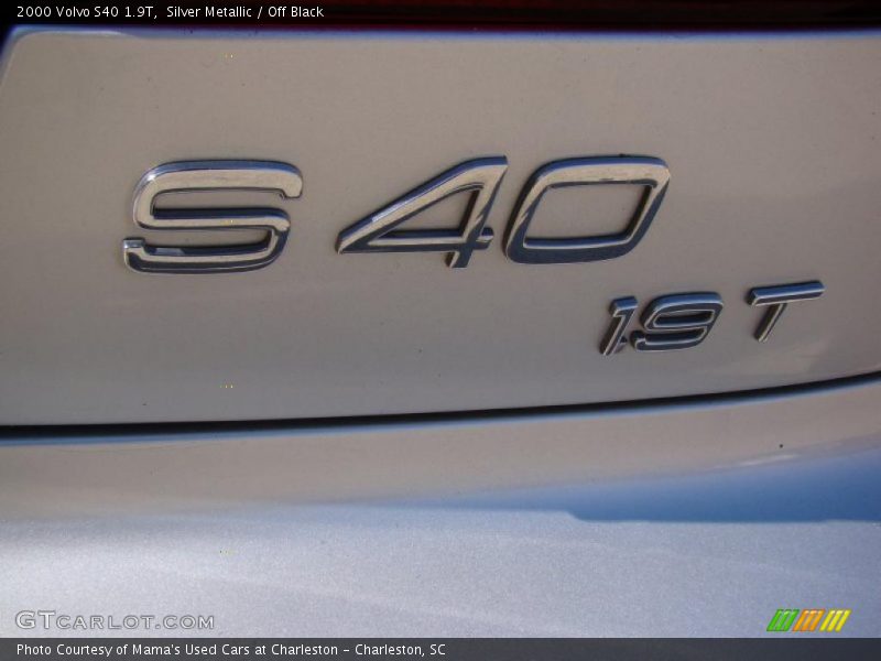 Silver Metallic / Off Black 2000 Volvo S40 1.9T