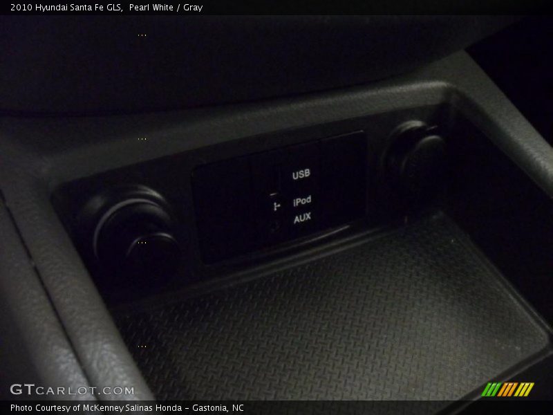 Pearl White / Gray 2010 Hyundai Santa Fe GLS