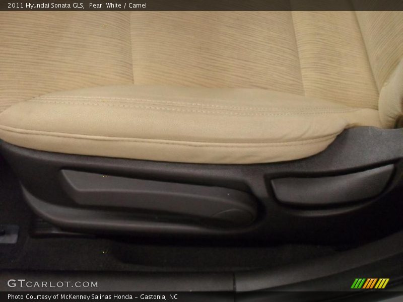 Pearl White / Camel 2011 Hyundai Sonata GLS