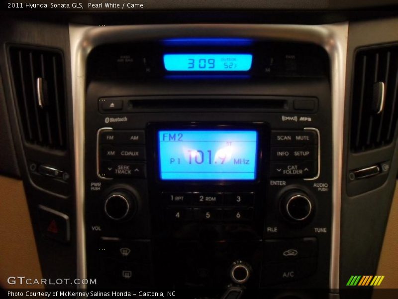 Pearl White / Camel 2011 Hyundai Sonata GLS