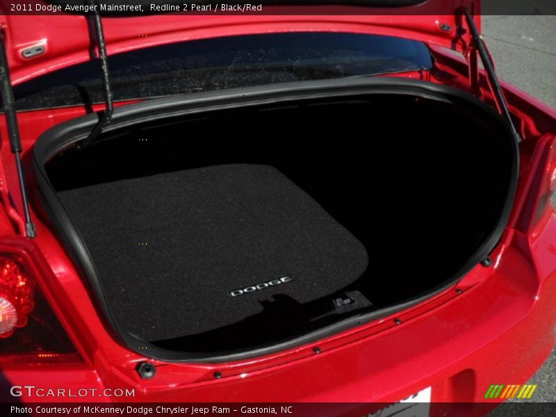  2011 Avenger Mainstreet Trunk
