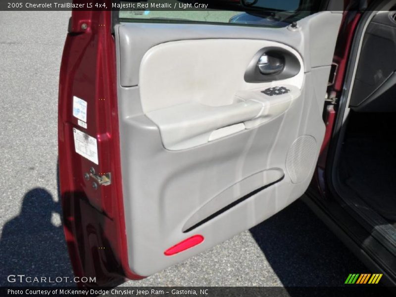 Majestic Red Metallic / Light Gray 2005 Chevrolet TrailBlazer LS 4x4