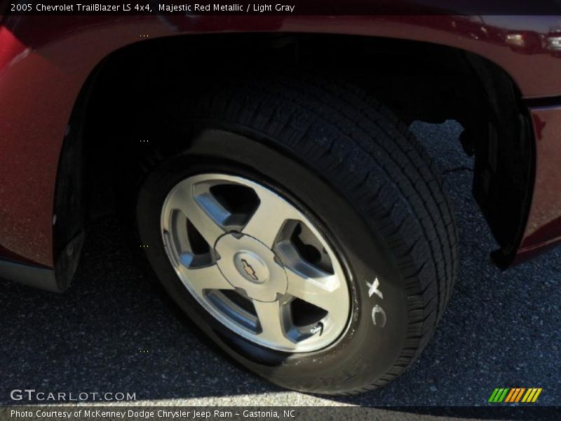 Majestic Red Metallic / Light Gray 2005 Chevrolet TrailBlazer LS 4x4