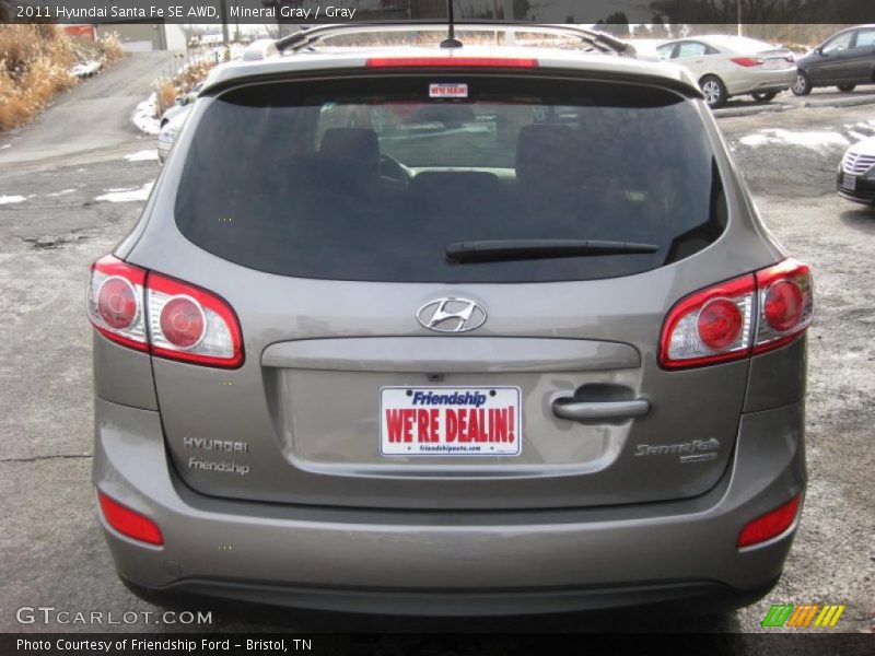 Mineral Gray / Gray 2011 Hyundai Santa Fe SE AWD