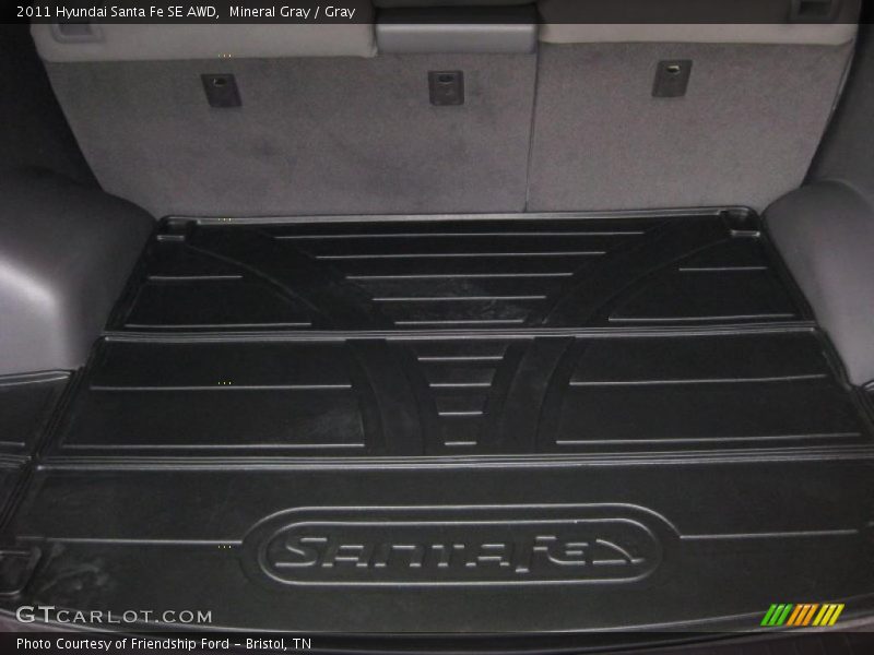  2011 Santa Fe SE AWD Trunk