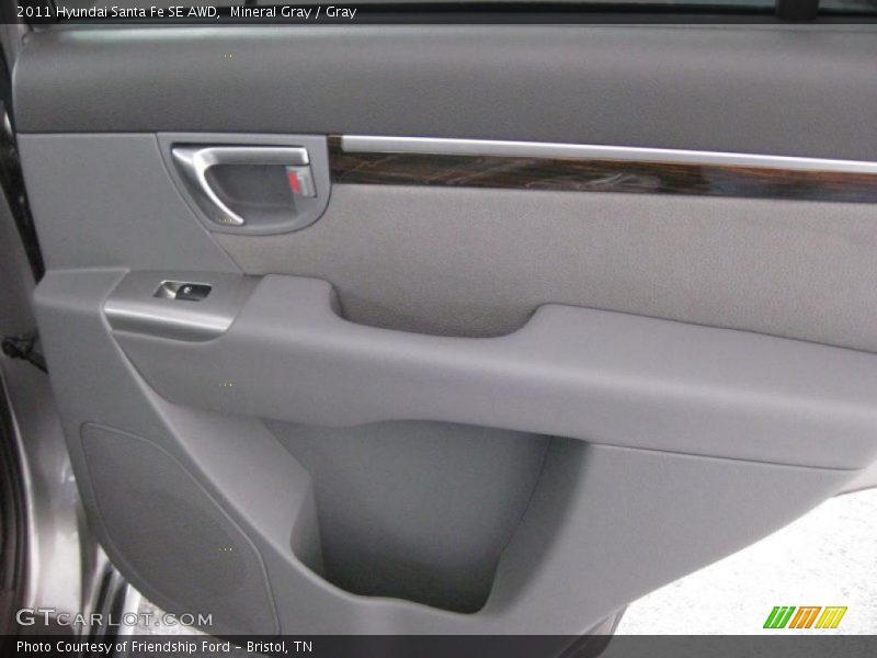 Mineral Gray / Gray 2011 Hyundai Santa Fe SE AWD