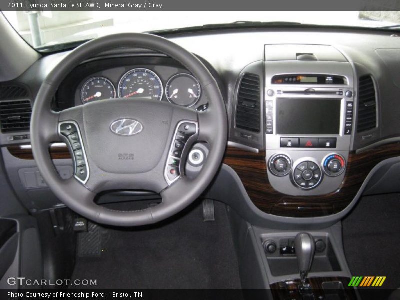 Dashboard of 2011 Santa Fe SE AWD