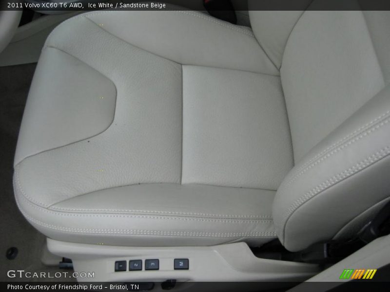 Ice White / Sandstone Beige 2011 Volvo XC60 T6 AWD