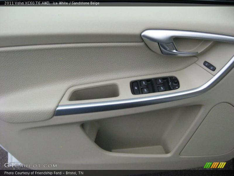 Ice White / Sandstone Beige 2011 Volvo XC60 T6 AWD